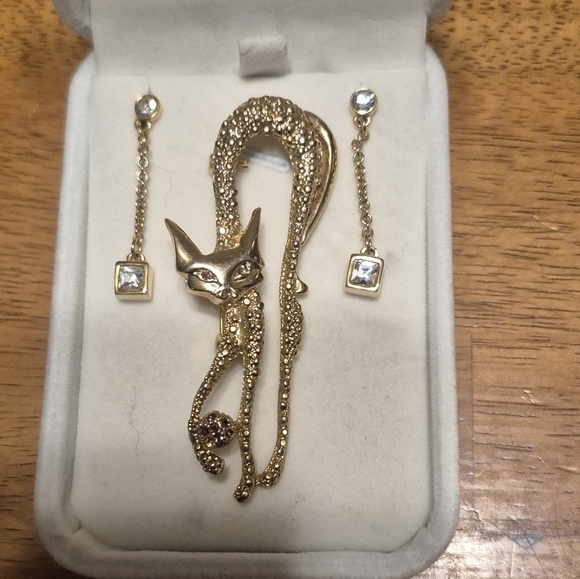 Givenchy Jewelry - Givenchy Gold Cat Brooch with Dangle Crystal Earrings